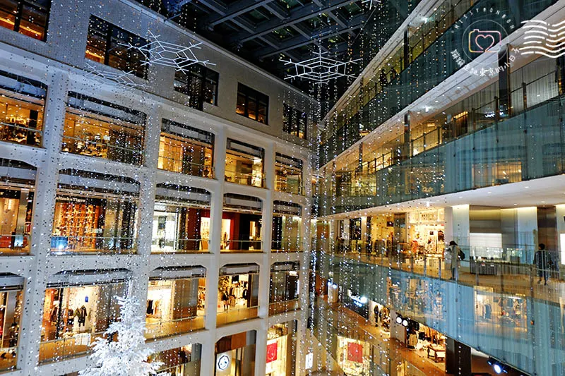 tokyo eki white kitte illumination