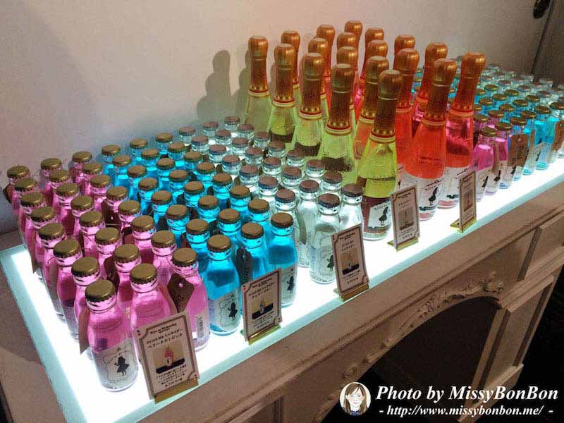 東京原宿愛麗絲夢遊主題店「星期三的愛麗絲」(水曜日のアリス)販售商品