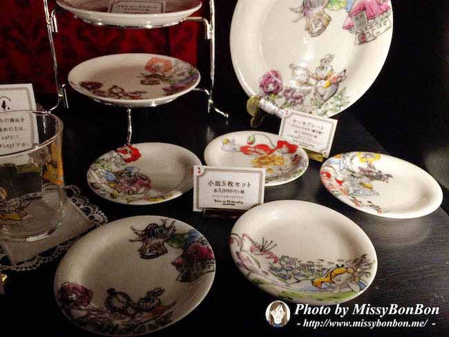 東京原宿愛麗絲夢遊主題店「星期三的愛麗絲」(水曜日のアリス)販售商品