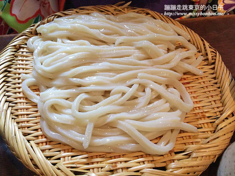 好吃烏龍麵尋訪記:米其林東京美食指南推薦《根津 釜竹》 在日式庭園中享用店家手打烏龍麵