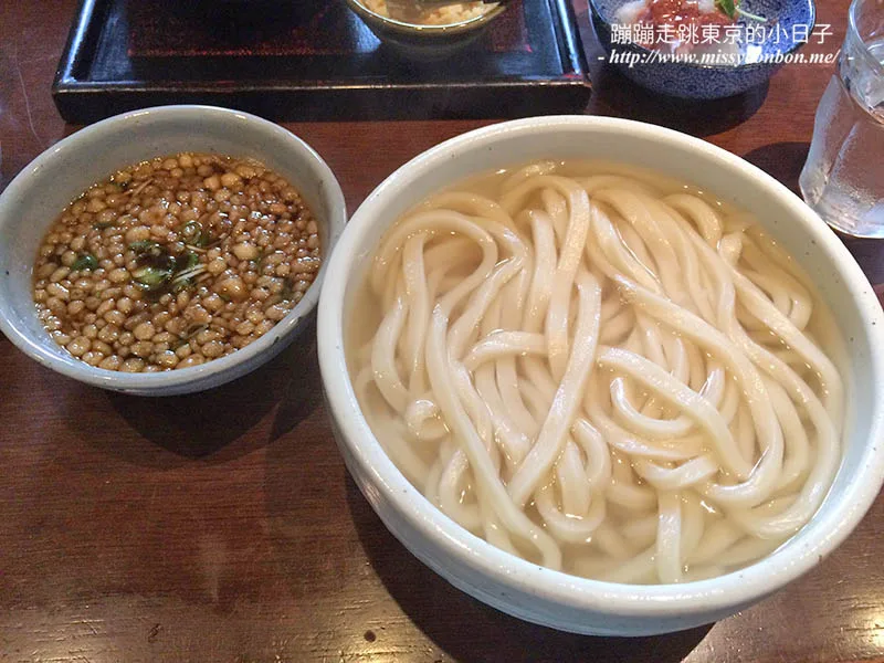 好吃烏龍麵尋訪記:米其林東京美食指南推薦《根津 釜竹》 在日式庭園中享用店家手打烏龍麵