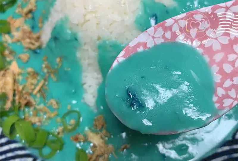 青色富士山咖哩飯