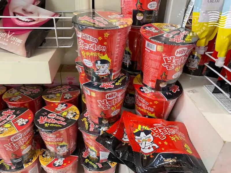 kpop韓流聖地新大久保 - 韓國彩妝店