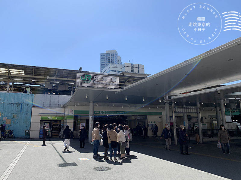 2025東京賞櫻 - 私房櫻花景點在東京都會中!中野通夢幻櫻花隧道&新井藥師前站平交道的鐵道櫻花
