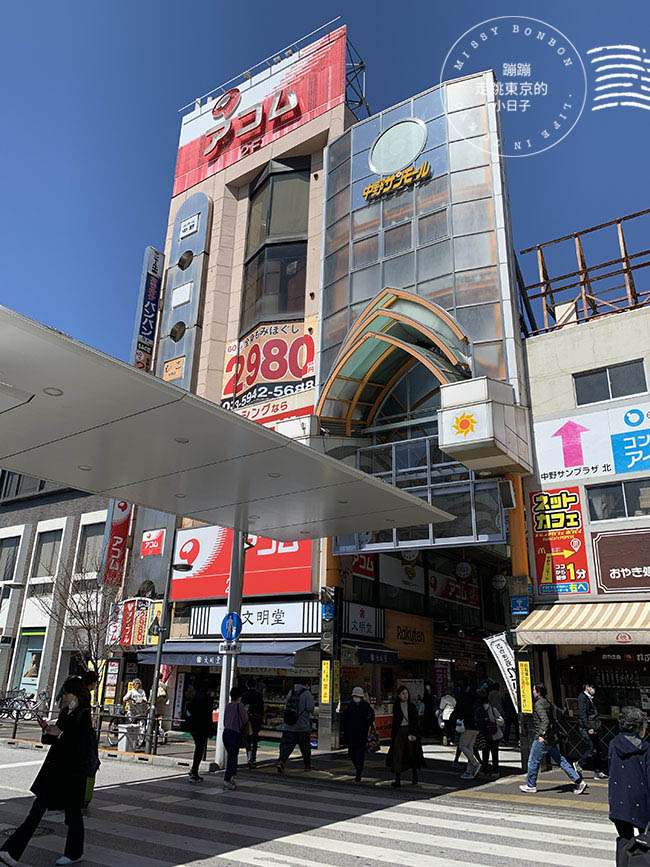 2025東京賞櫻 - 私房櫻花景點在東京都會中!中野通夢幻櫻花隧道&新井藥師前站平交道的鐵道櫻花