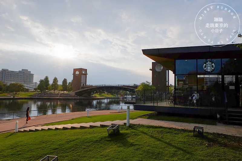 星巴克概念咖啡店・富山環水公園店