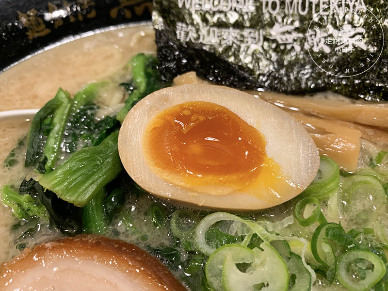 東京池袋的拉麵天堂：超人氣排隊拉麵店「麵創房無敵家」探訪記