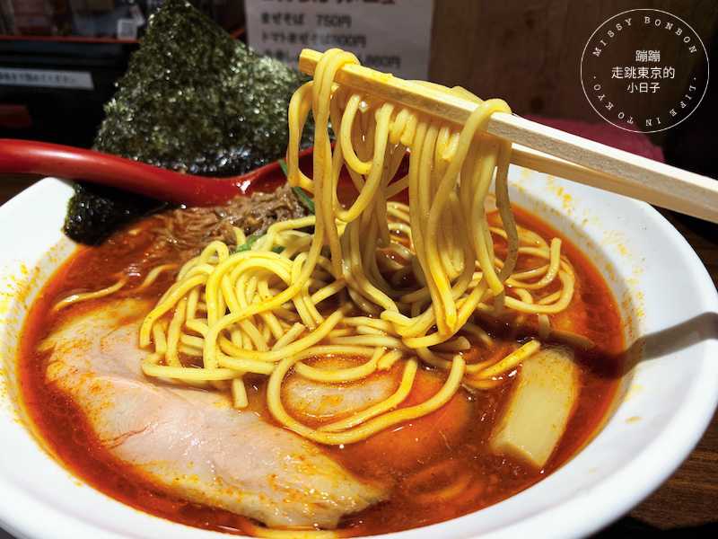 東京・拉麵品嘗中 - 風味獨特的牛骨系濃香湯頭拉麵店「麺場らせん-RASEN-」