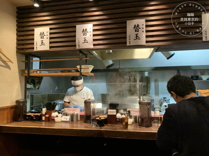 福岡必吃拉麵博多一双：正宗泡系豚骨拉麵中洲店