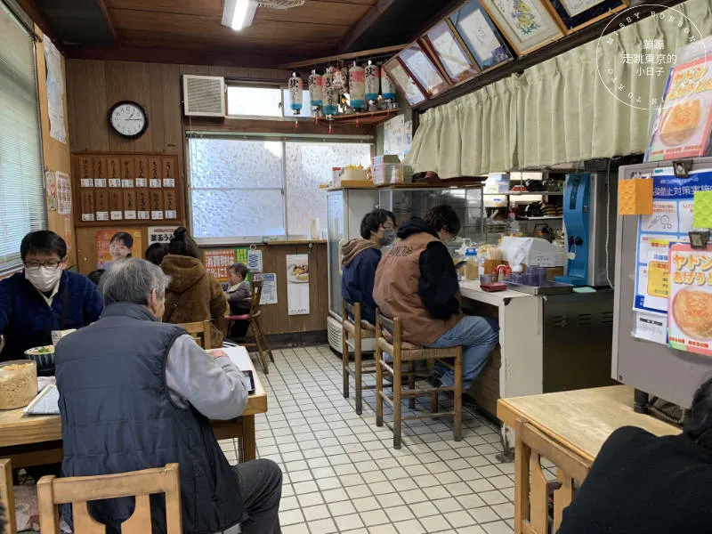 四國香川觀音寺自家製烏龍麵「柳川本店」的店內用餐環境