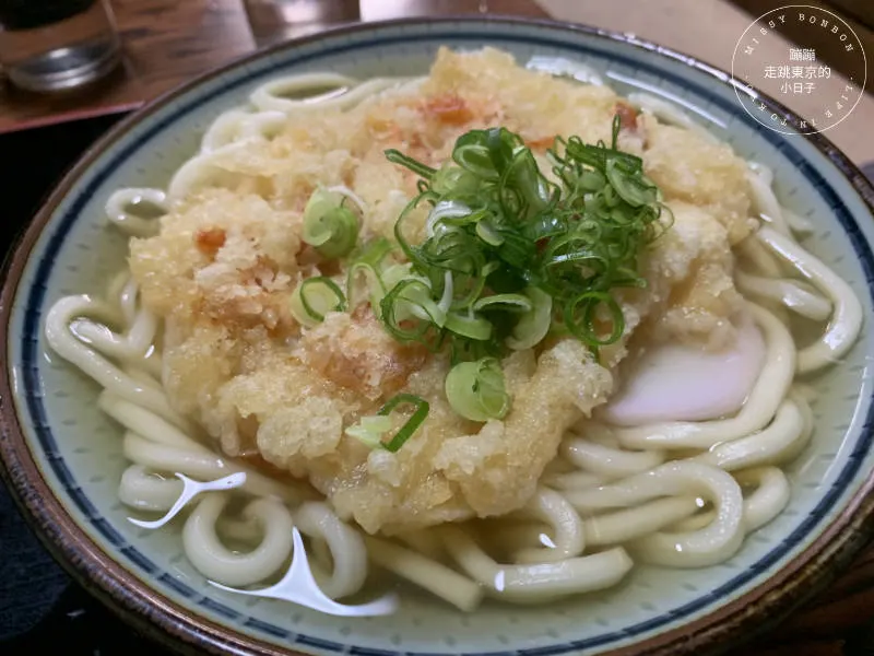 四國香川觀音寺自家製烏龍麵「柳川本店」的「炸蝦餅天婦羅烏龍麵」