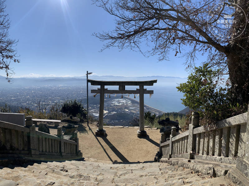 天空の鳥居高屋神社：香川高山上的千年神社，俯瞰瀨戶內海美景的四國神社巡禮