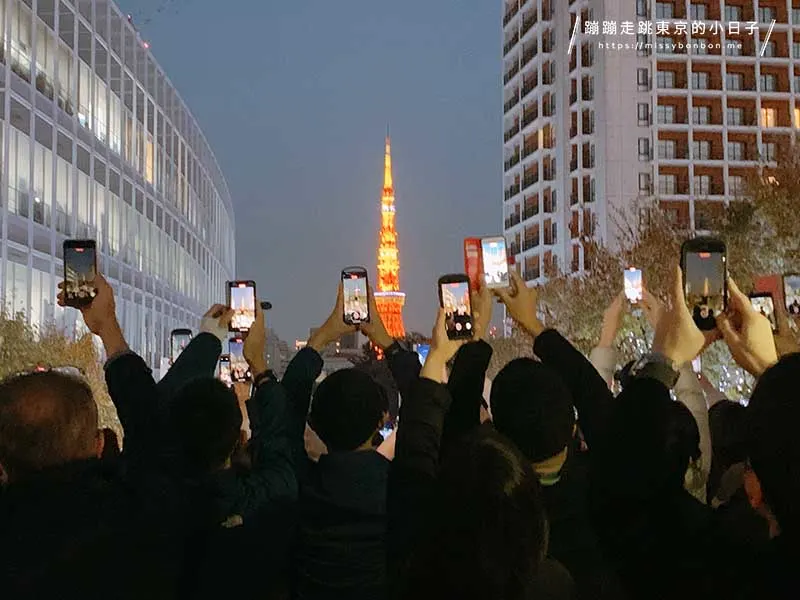 六本木天橋 × 櫸木坂｜東京鐵塔與燈海交織的經典夜景
